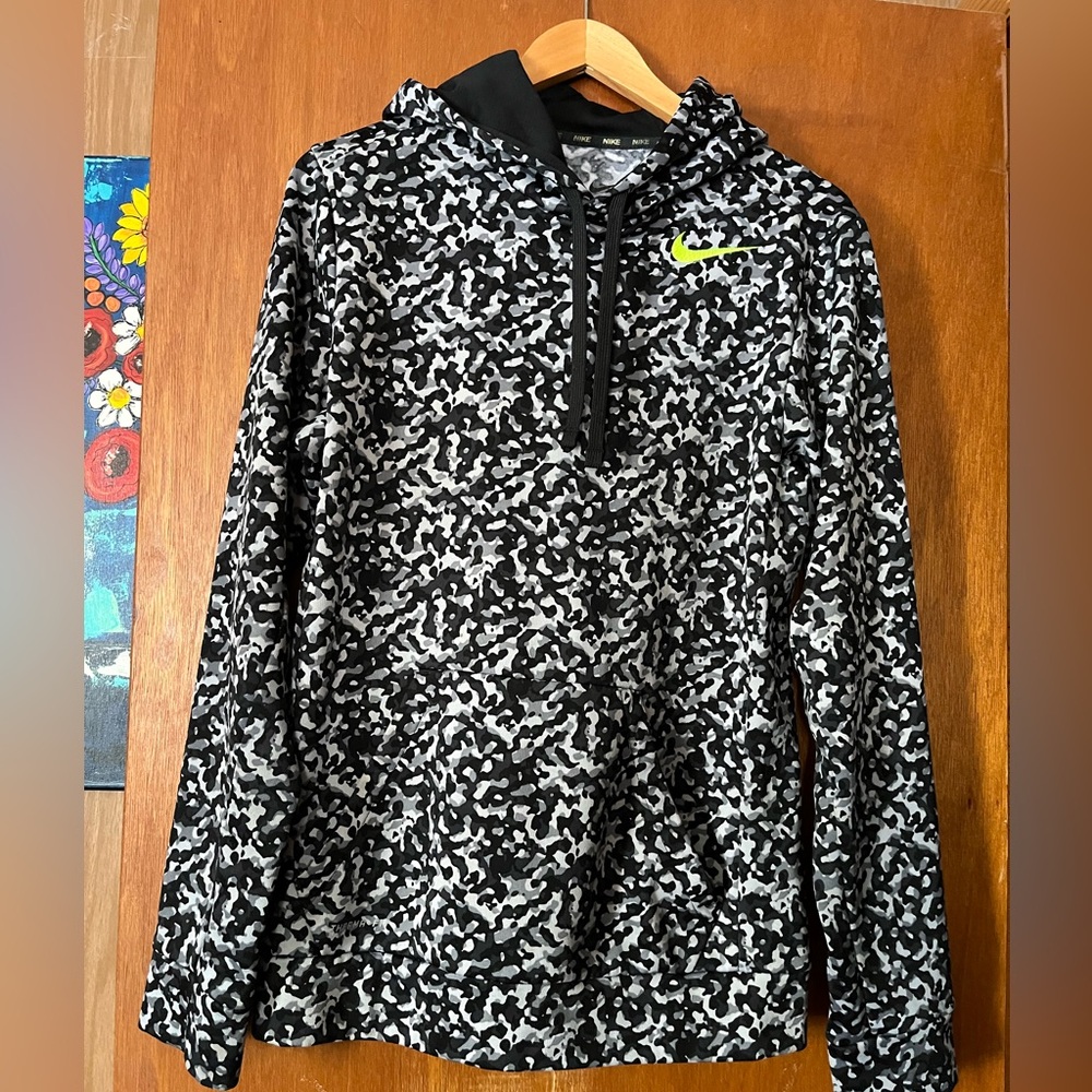 Nike Therma-Fit Black and Gray Hoodie with Neon Green Accent